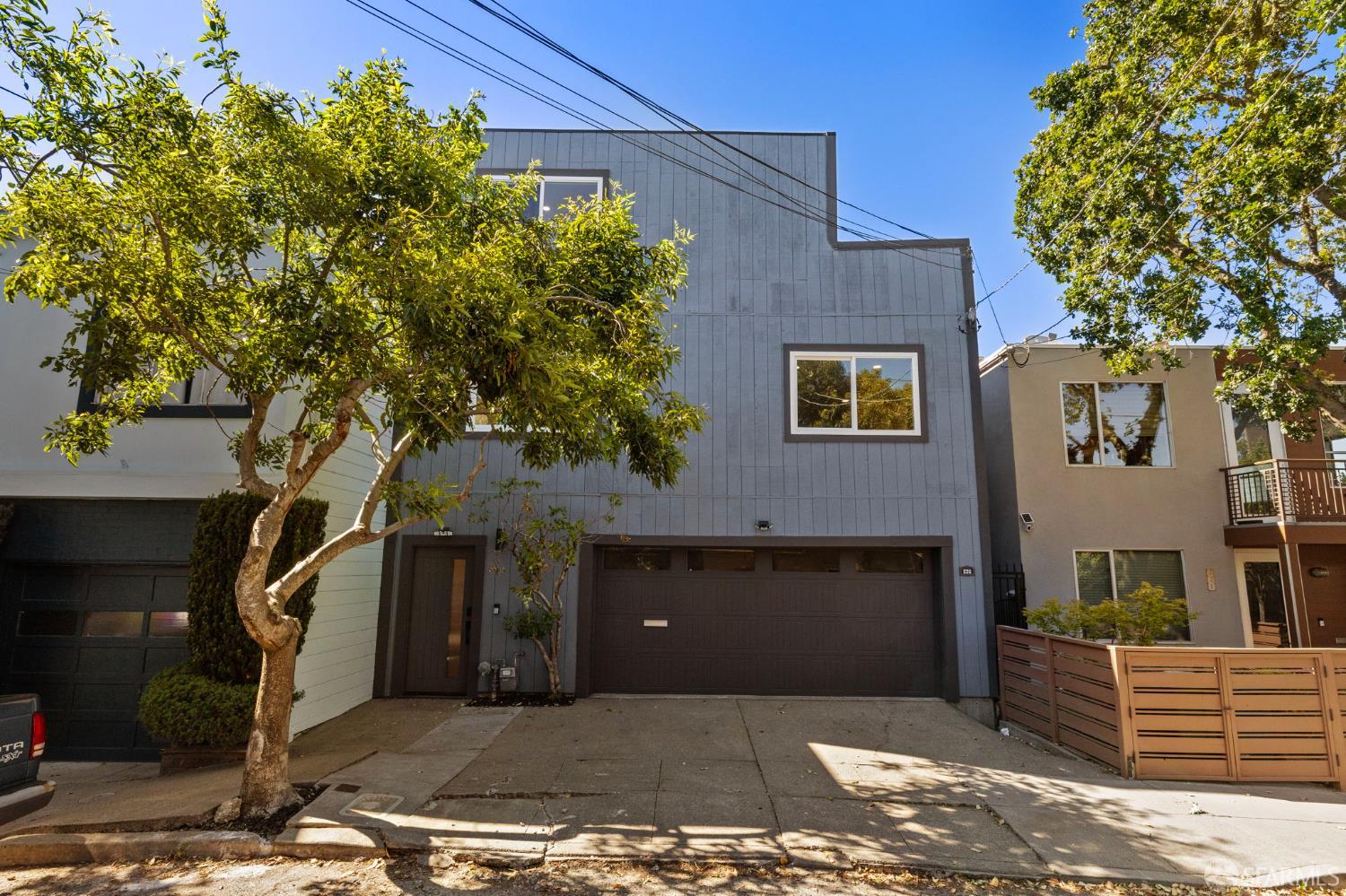226 Rutledge Street