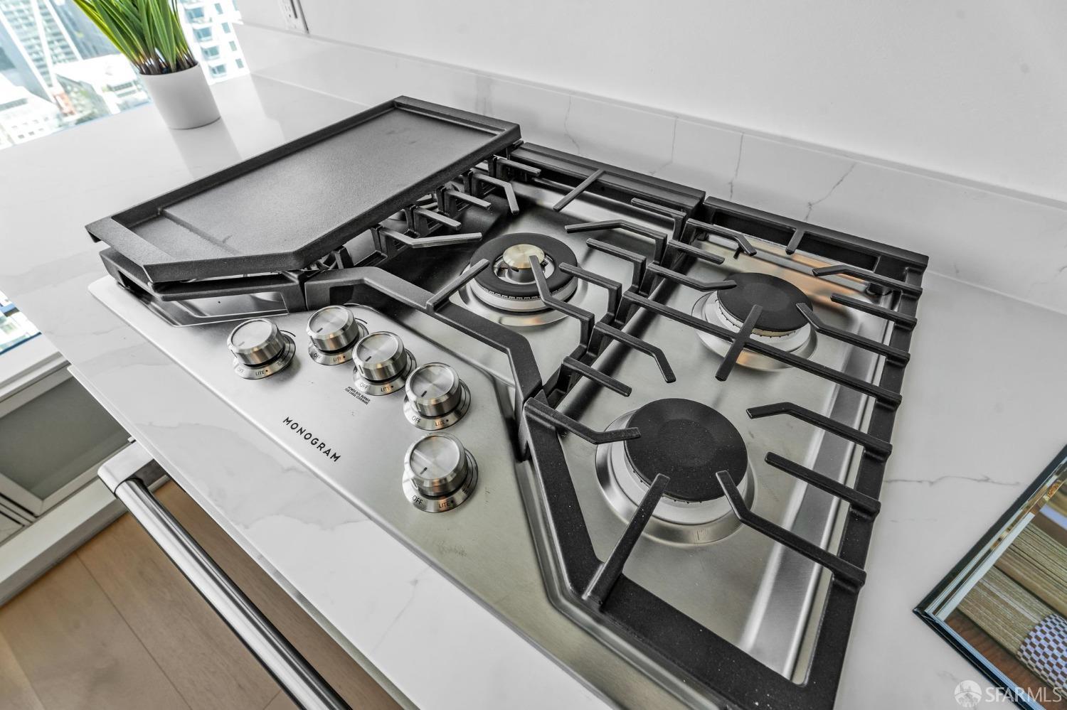 425 1st Street # 3406