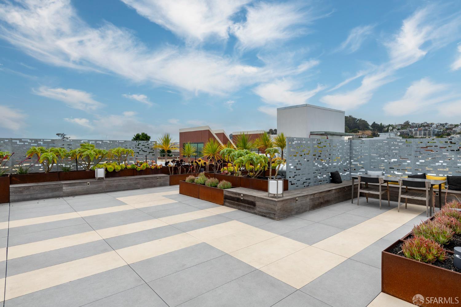950 Tennessee Street # 410