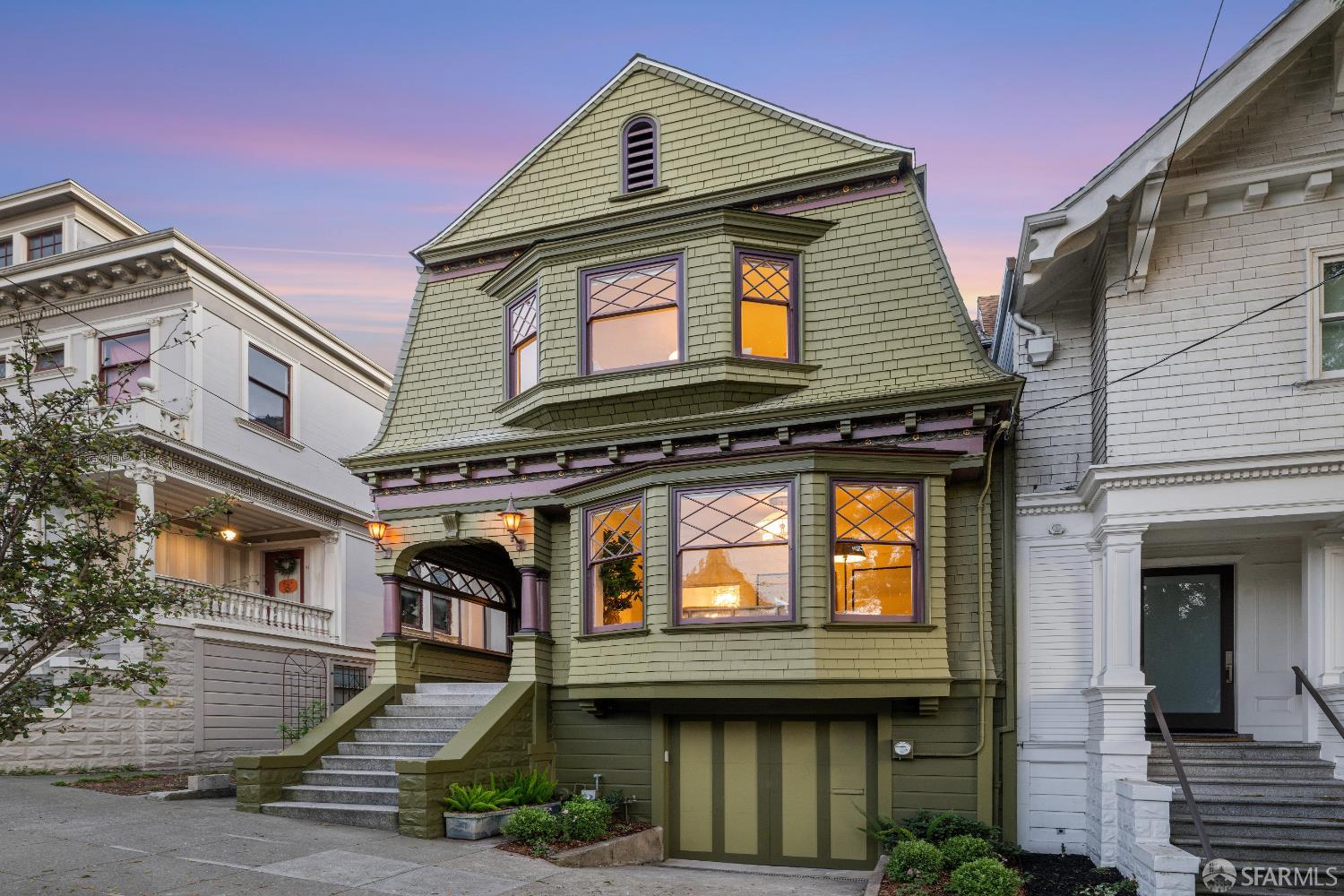 25 Parnassus Avenue