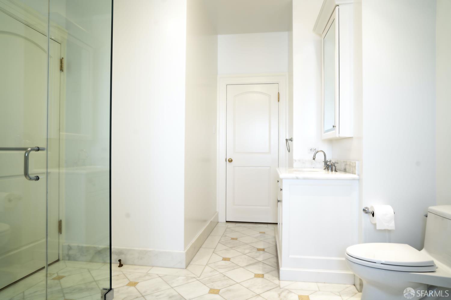 2505 Divisadero Street