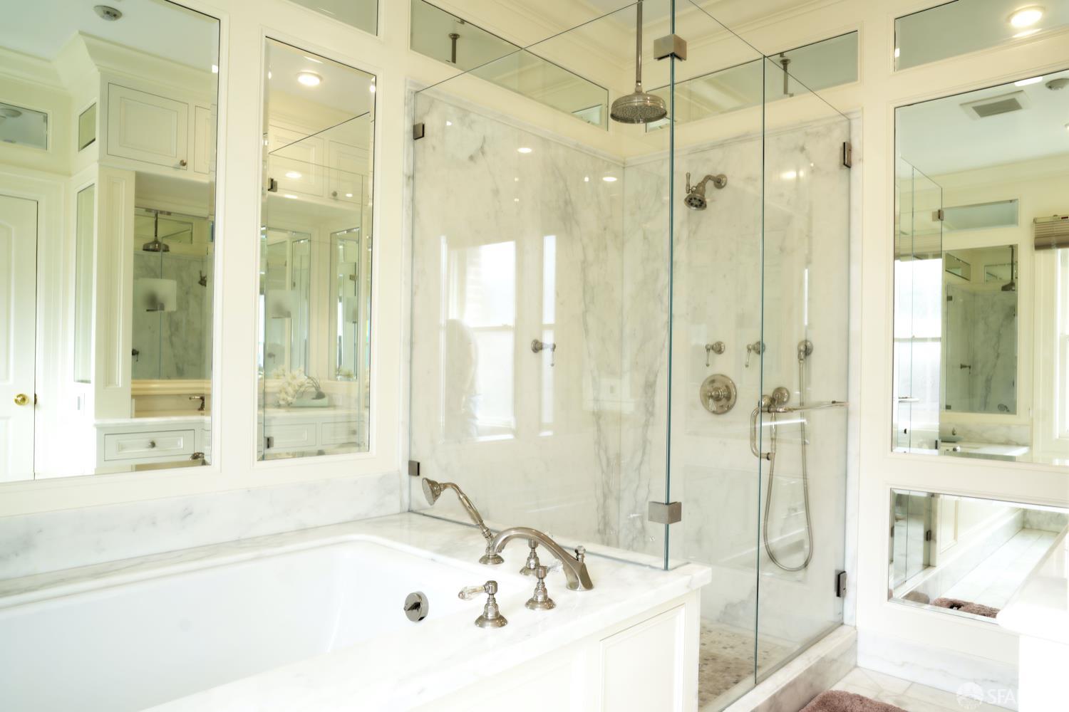 2505 Divisadero Street