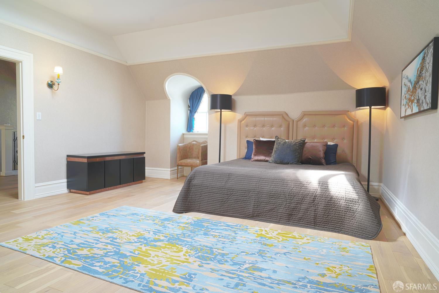 2505 Divisadero Street