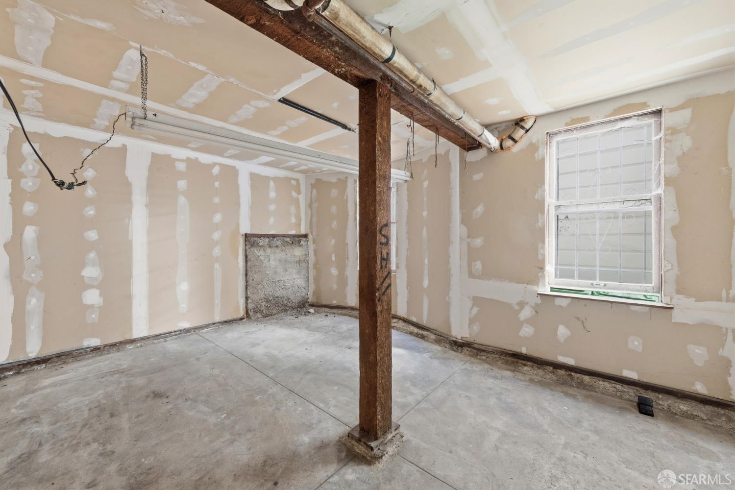 1312-1314 Powell Street