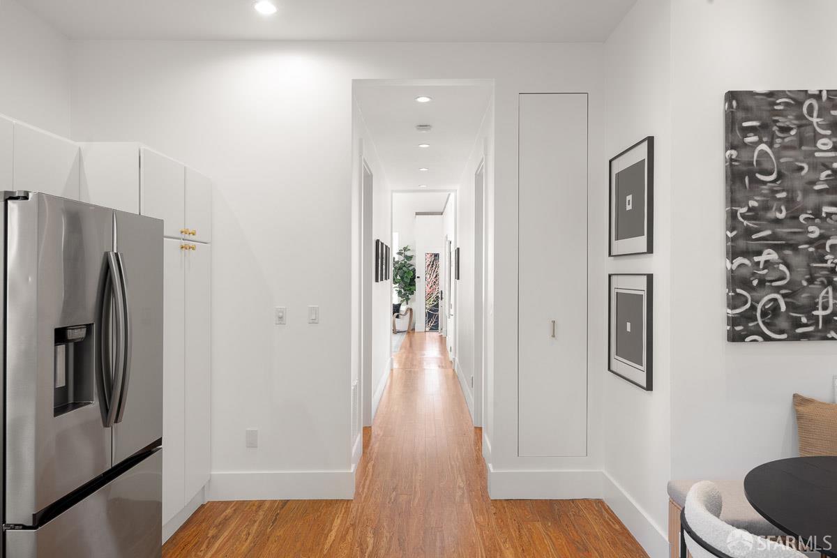 716-716A Douglass Street