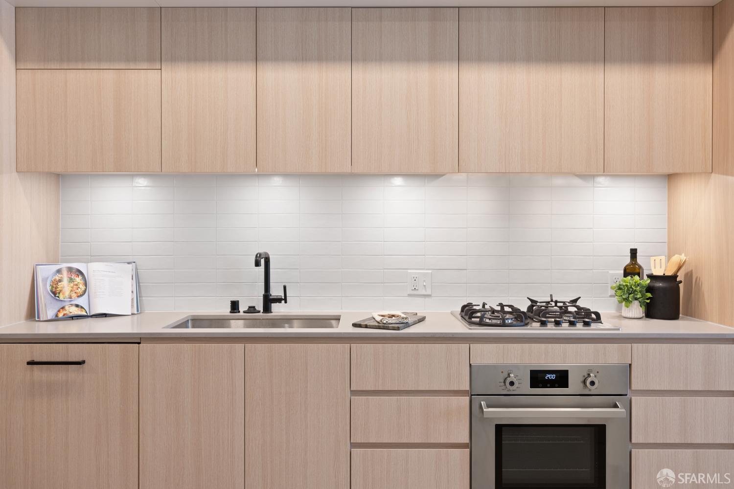 950 Tennessee Street # 415