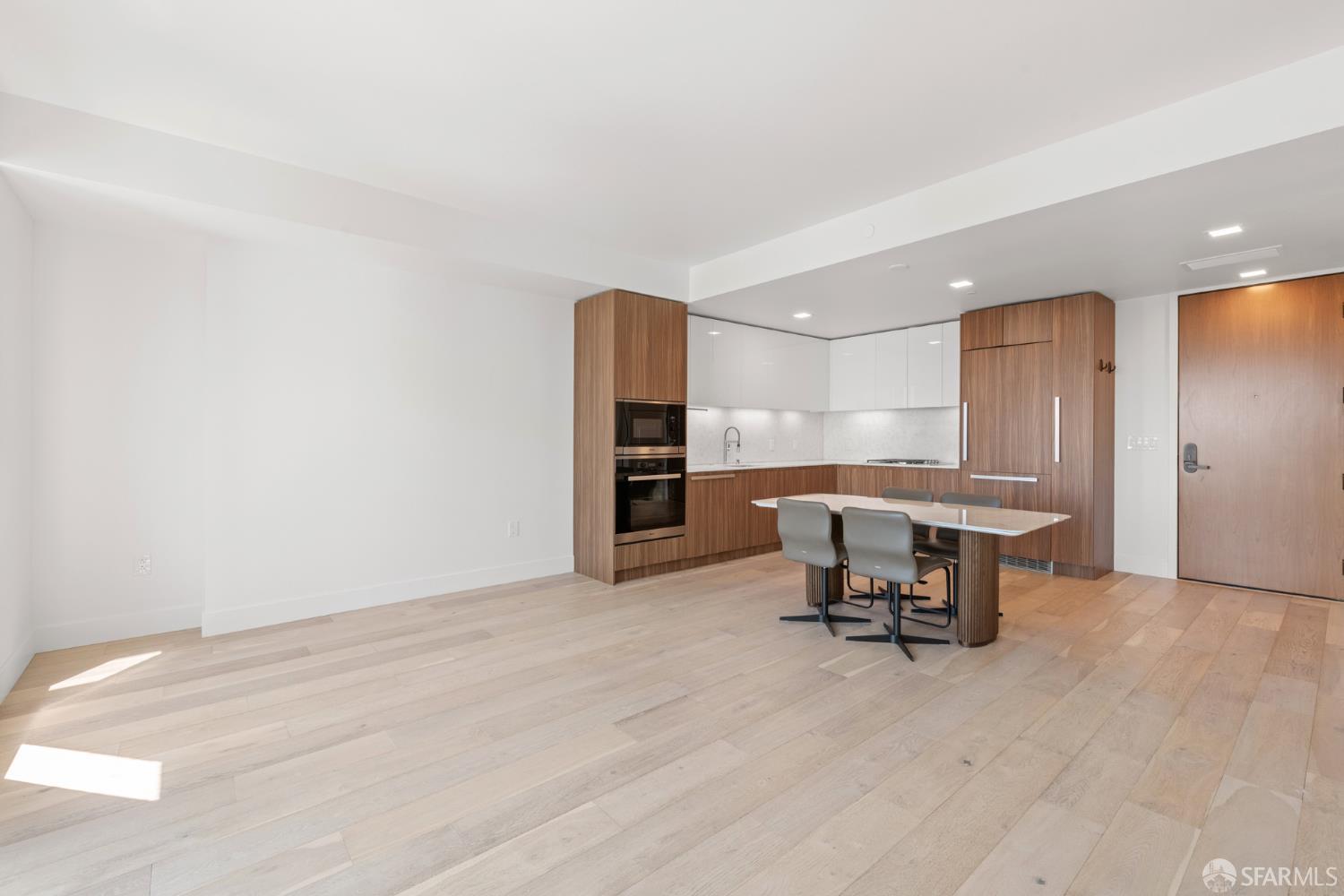 2177 3rd Street # 608