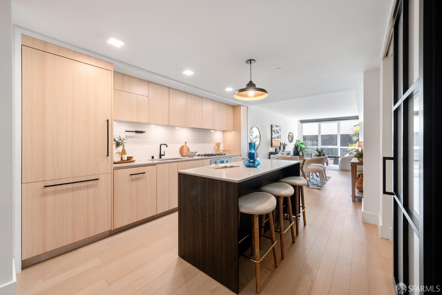 950 Tennessee Street # 211