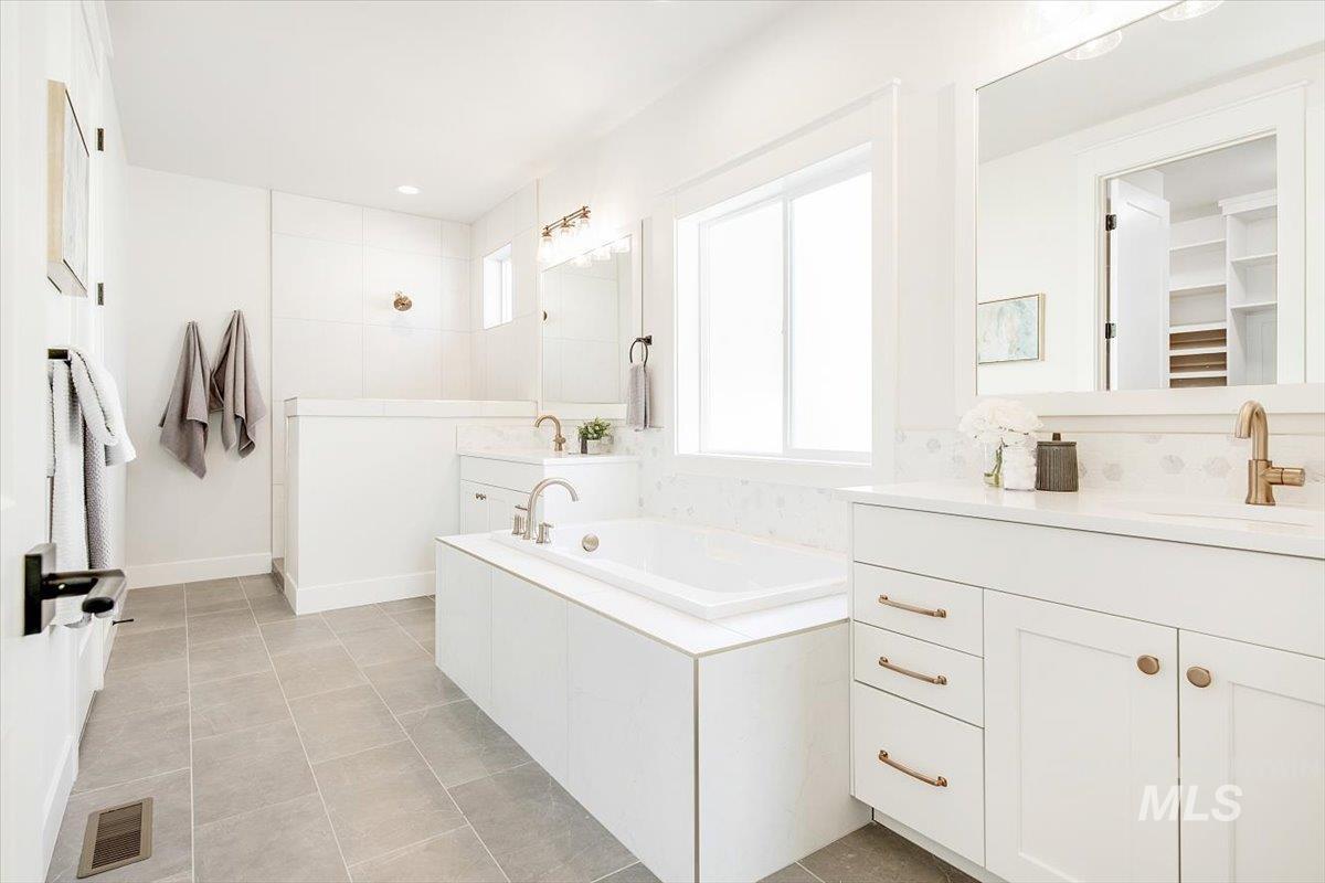 977 E Territory Street Unit: GPS not updated use directions