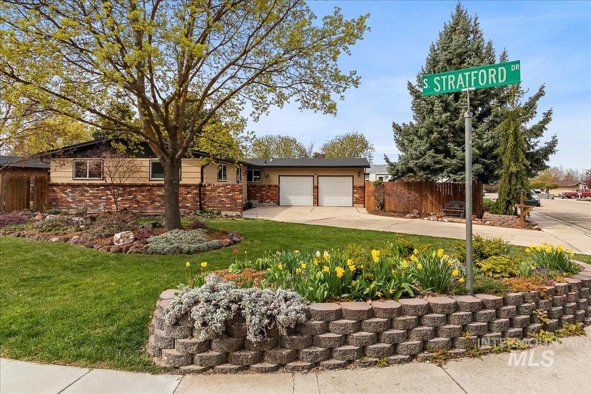 8505 W Stynbrook Drive