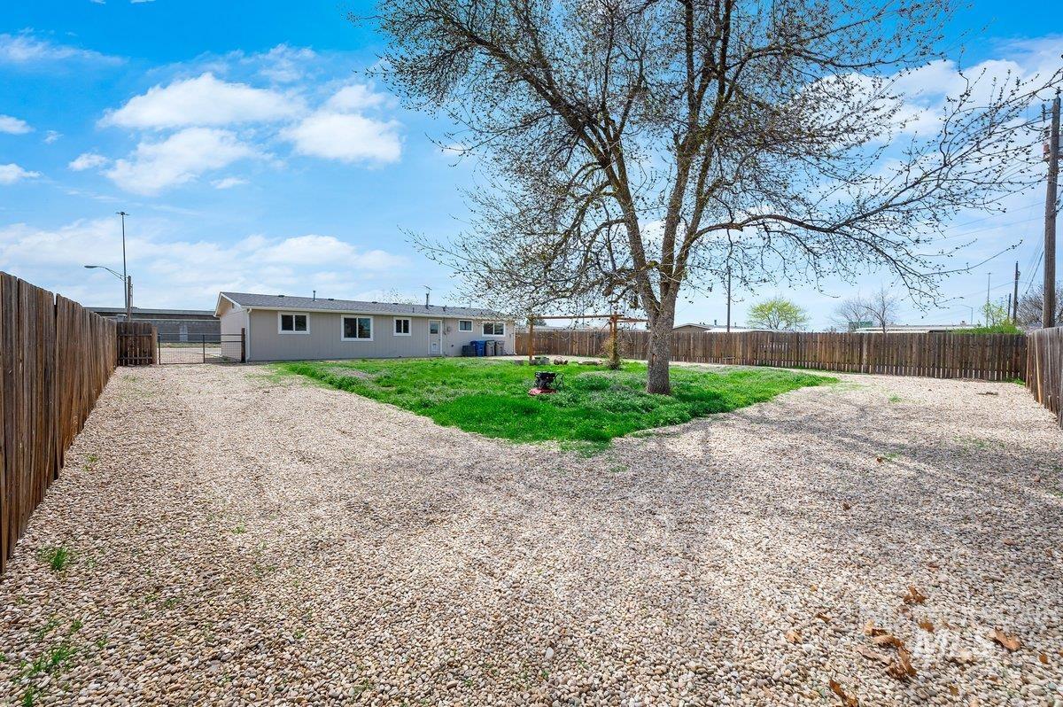 7950 W Cummins Ave