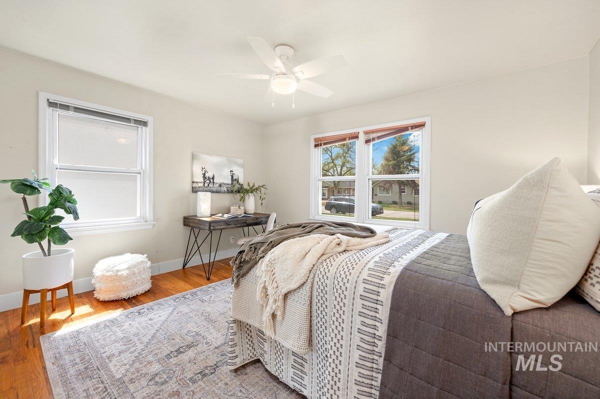 1404 S Longmont Ave