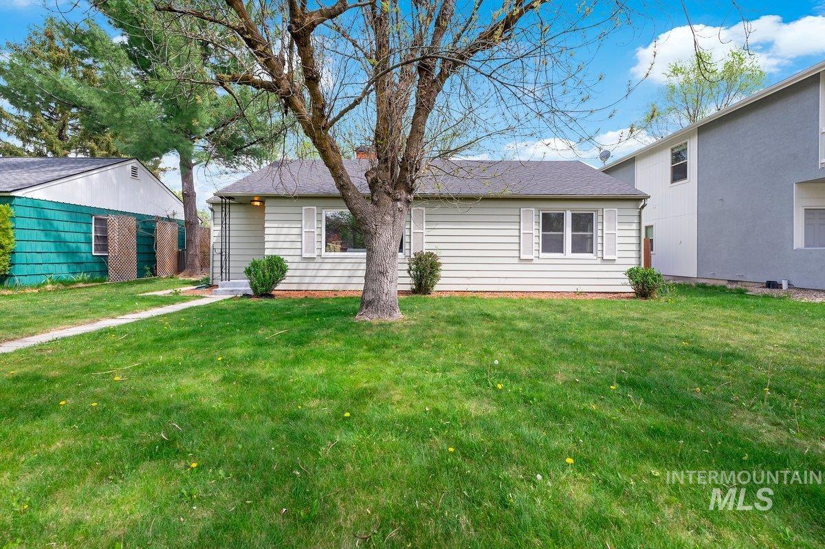 1404 S Longmont Ave