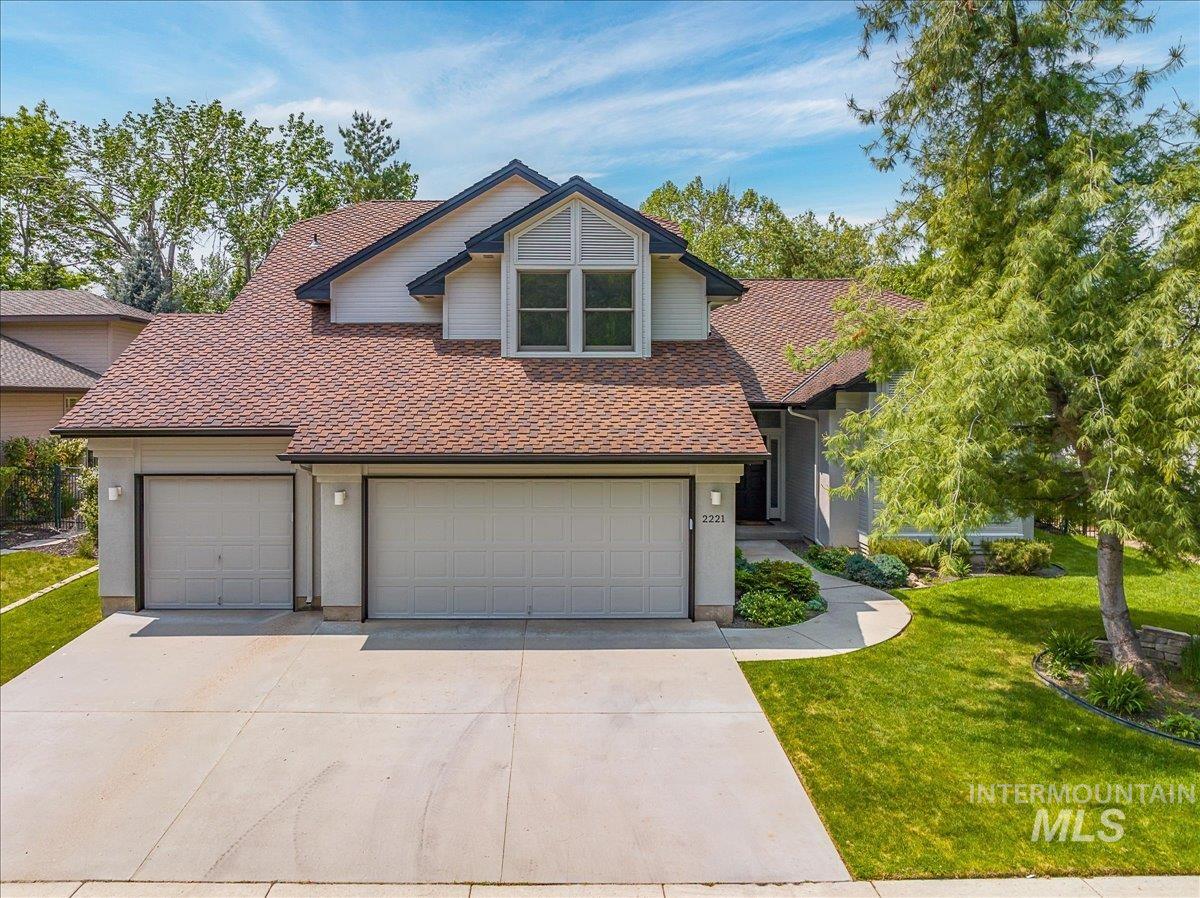 2221 S Crosscreek Lane