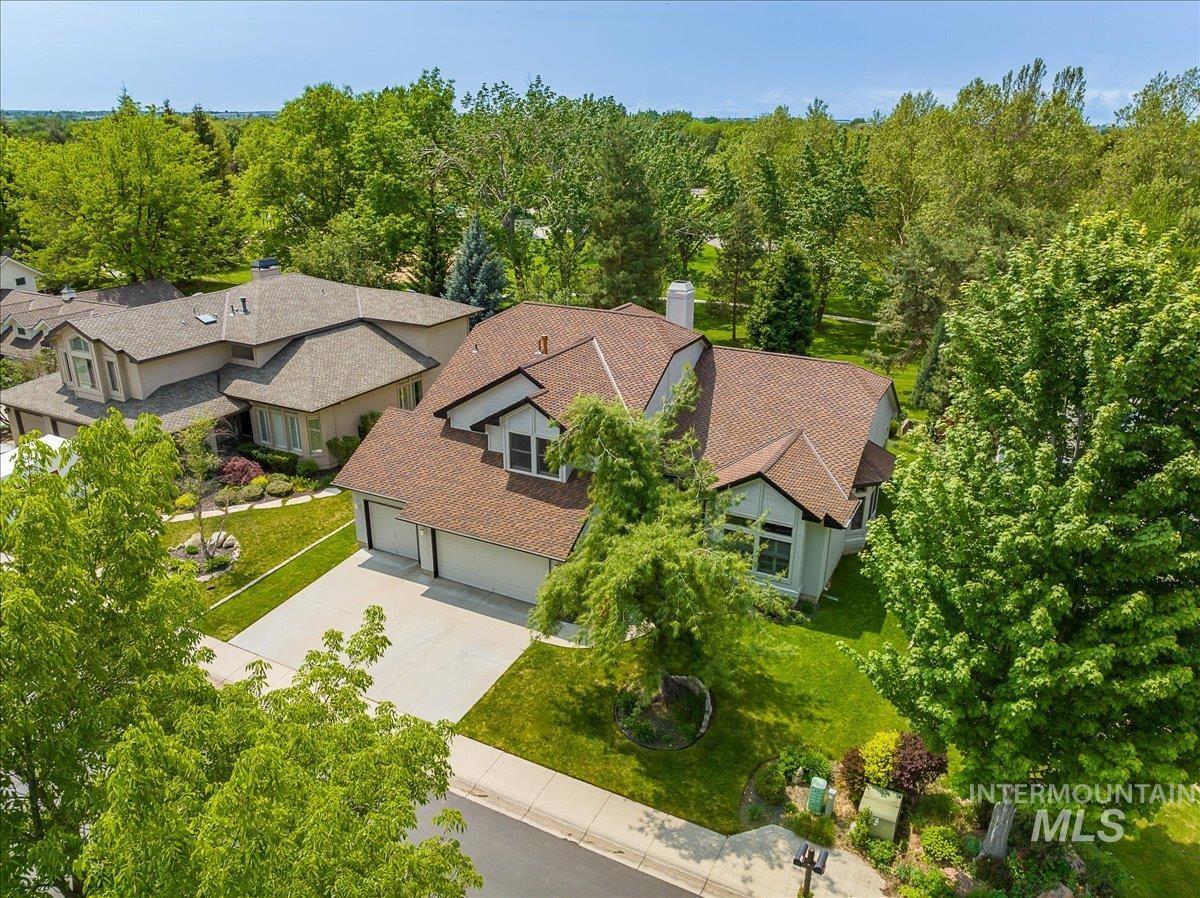 2221 S Crosscreek Lane