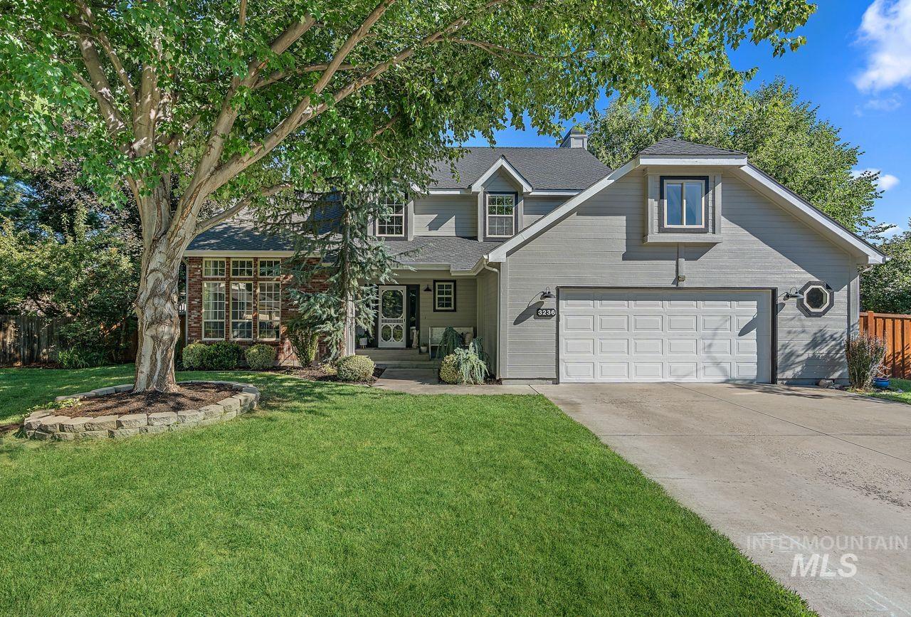 3236 E Bayberry Ct
