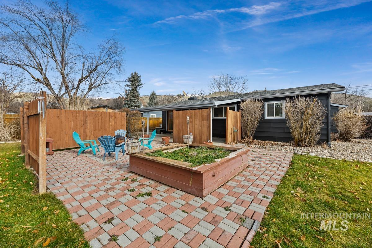 4701 N Collister Drive