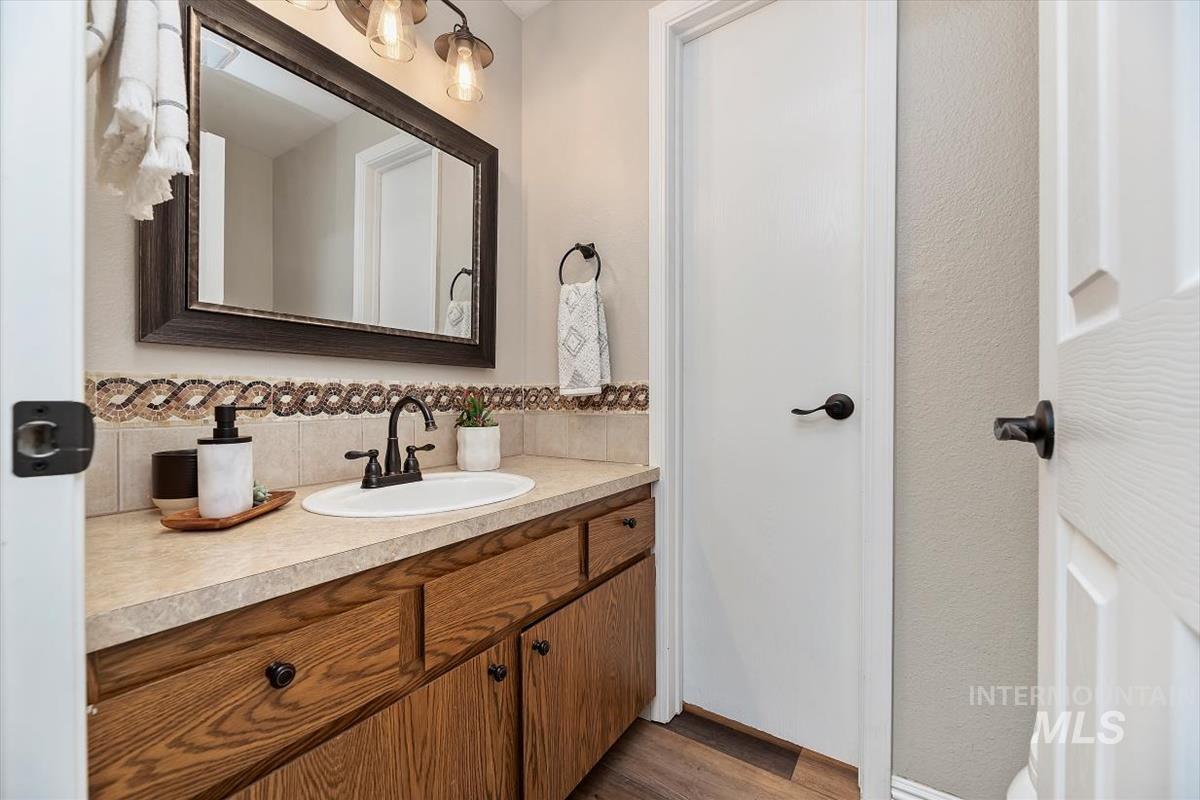 5672 W Ellens Ferry Dr.