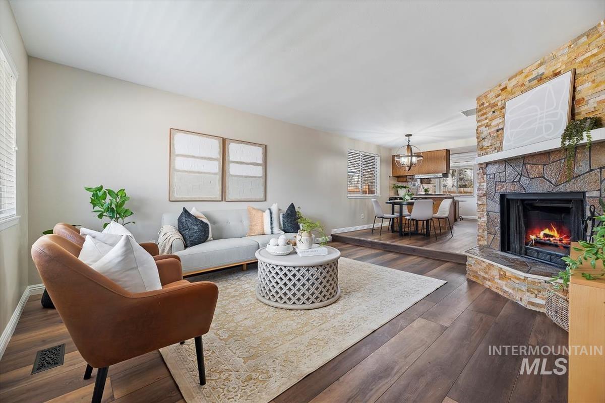 5672 W Ellens Ferry Dr.