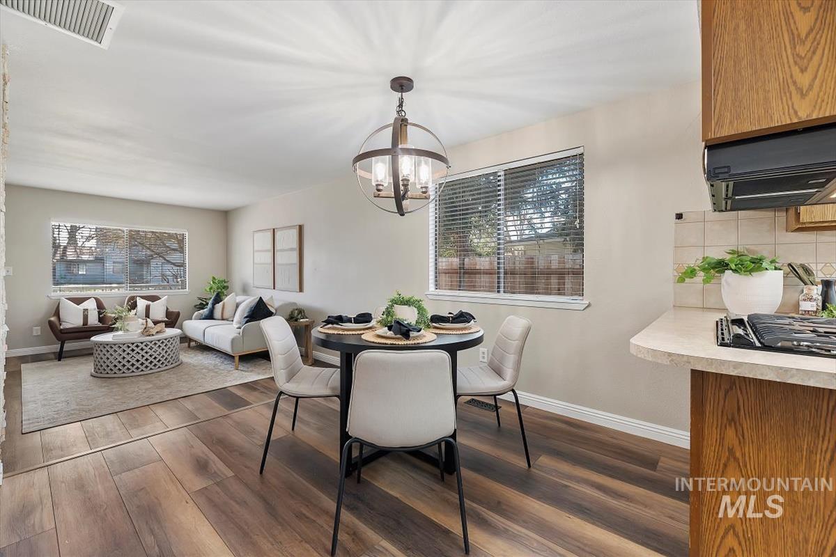 5672 W Ellens Ferry Dr.