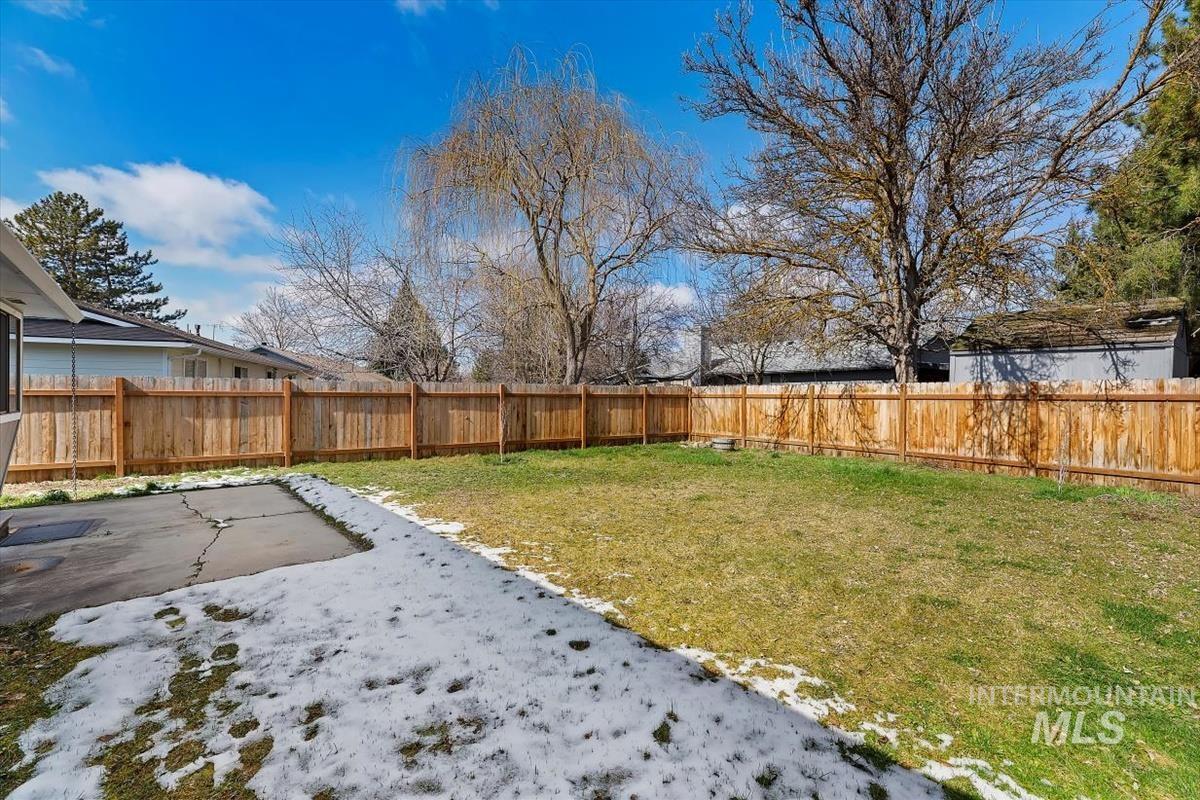 5672 W Ellens Ferry Dr.