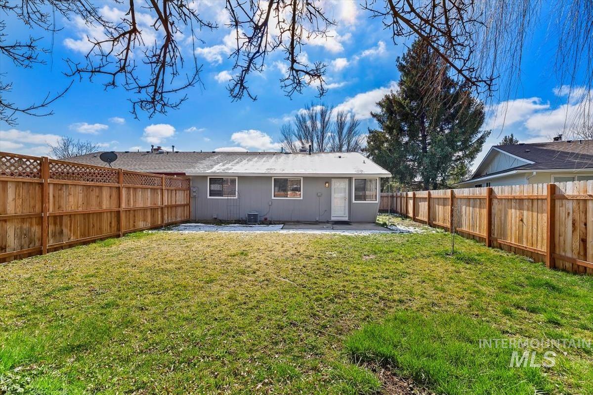 5672 W Ellens Ferry Dr.