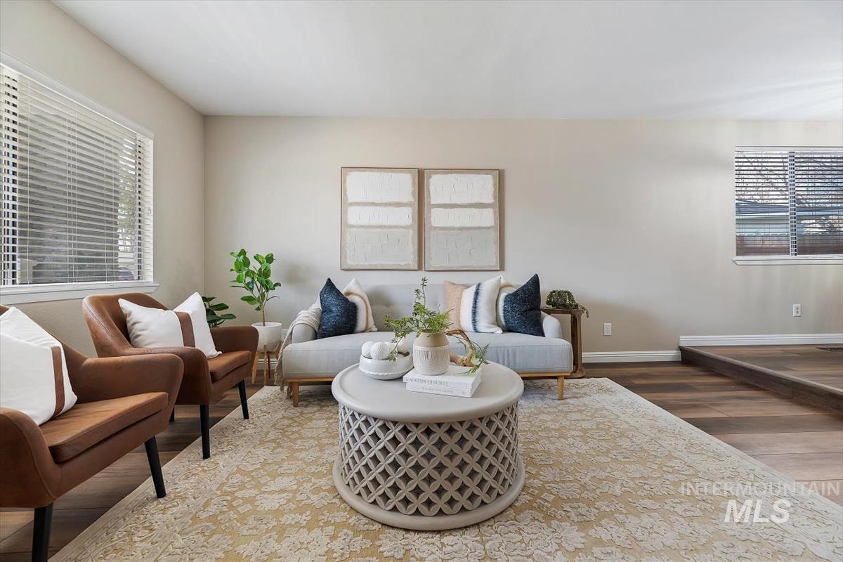 5672 W Ellens Ferry Dr.
