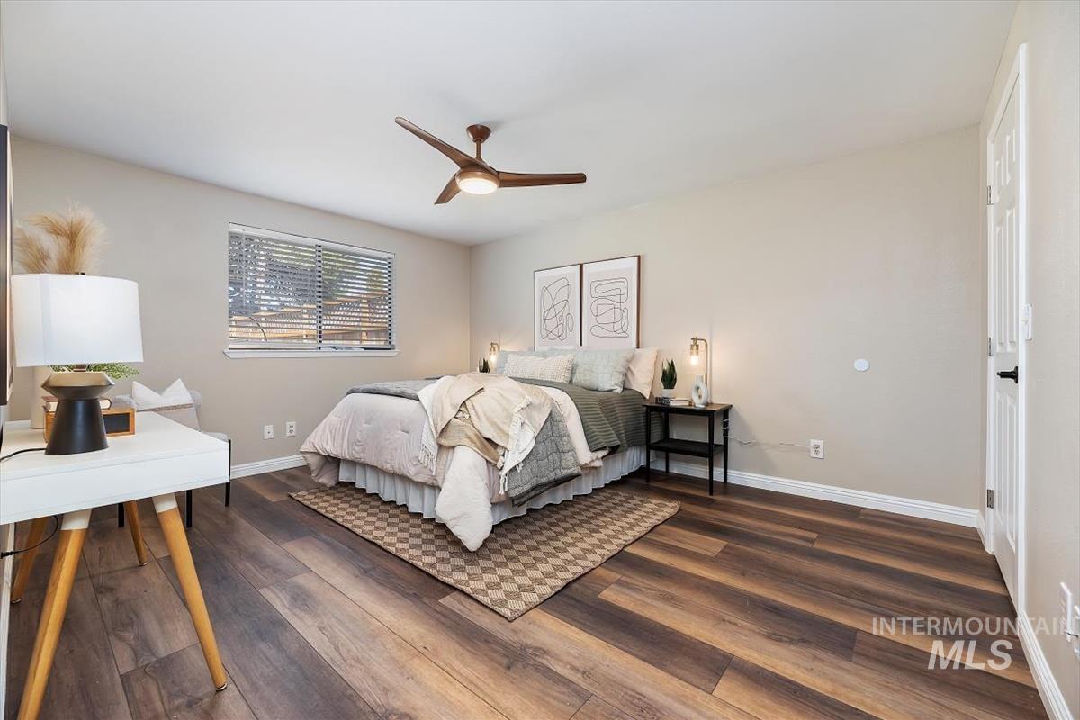 5672 W Ellens Ferry Dr.