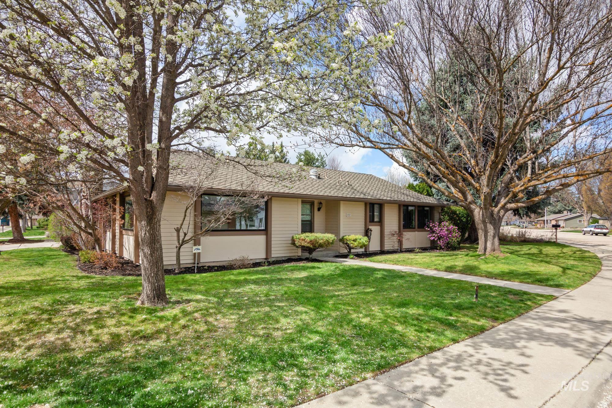 2957 S Raindrop Dr