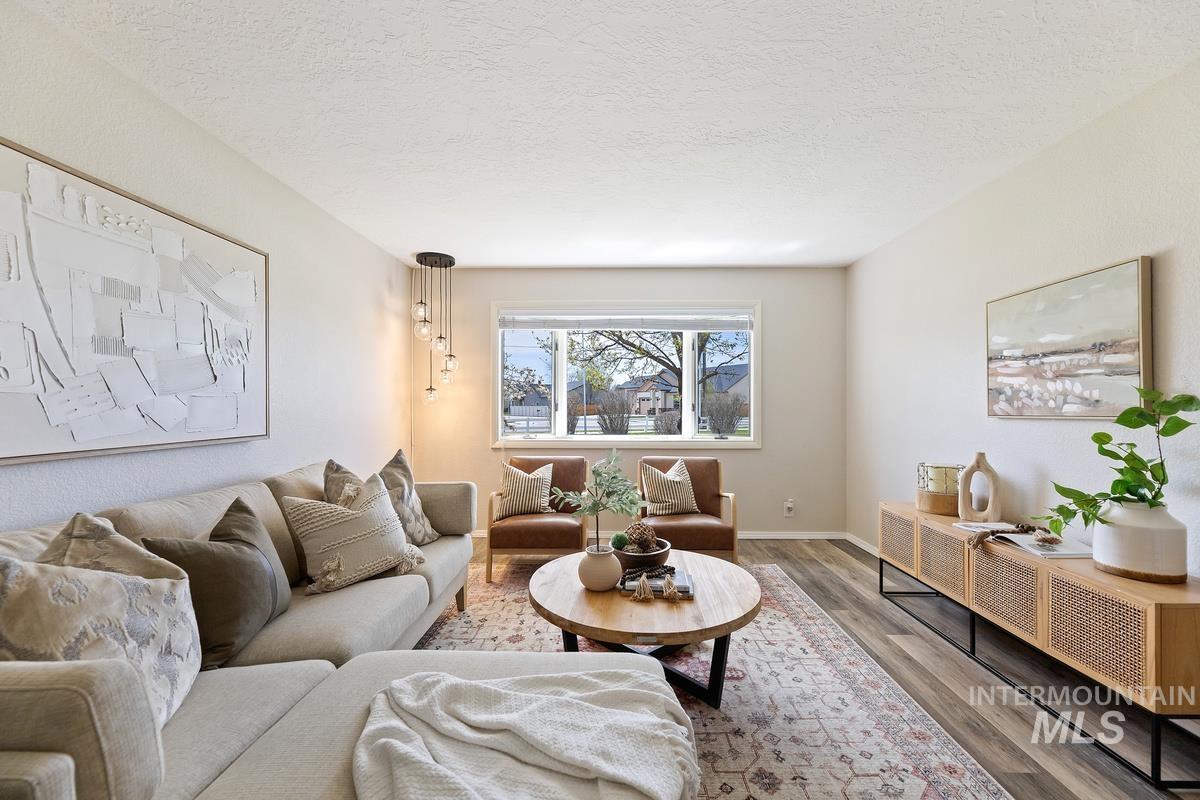 12600 W Goldenrod