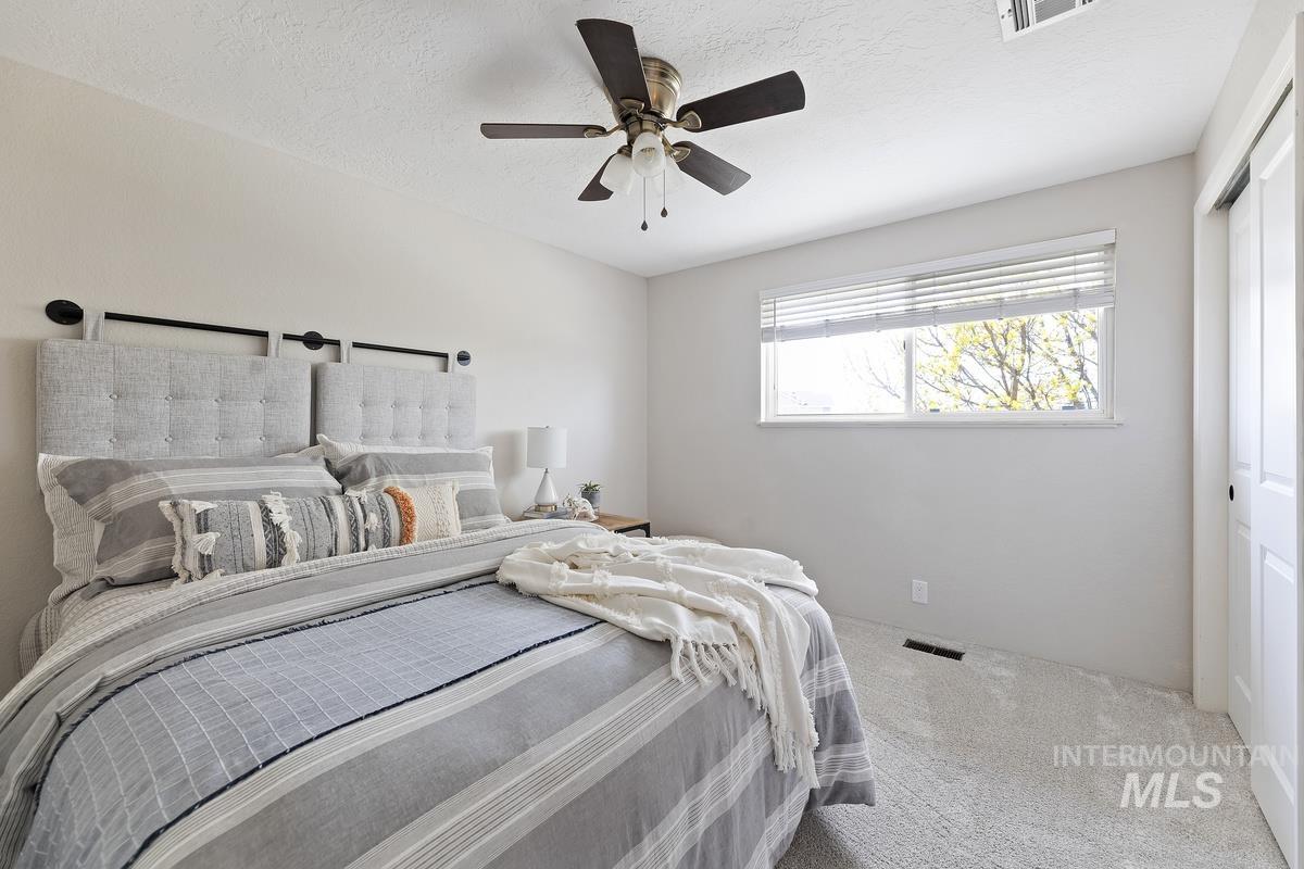 12600 W Goldenrod