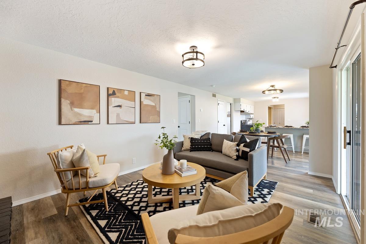 12600 W Goldenrod