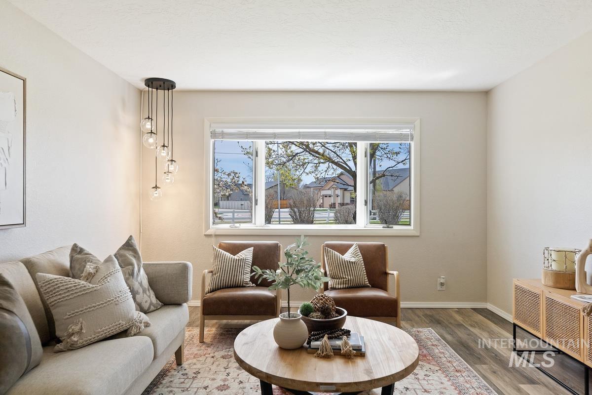 12600 W Goldenrod