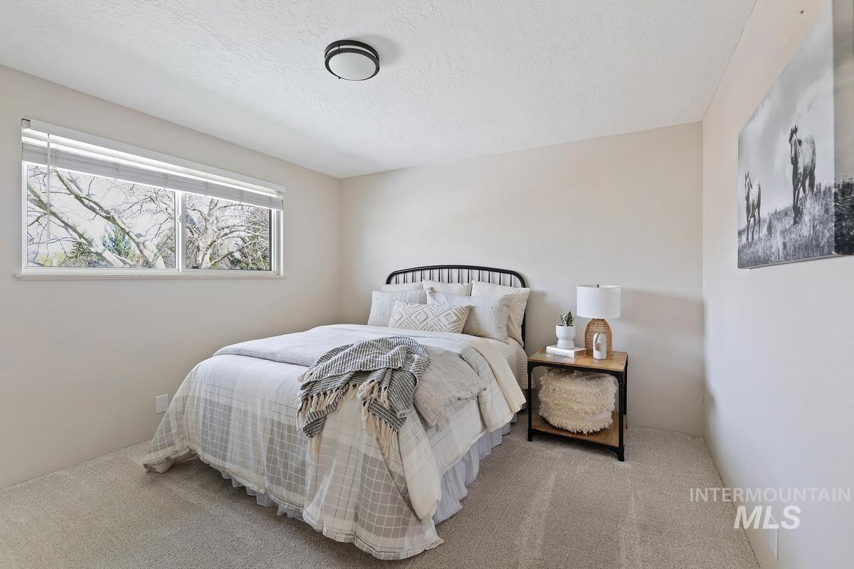 12600 W Goldenrod
