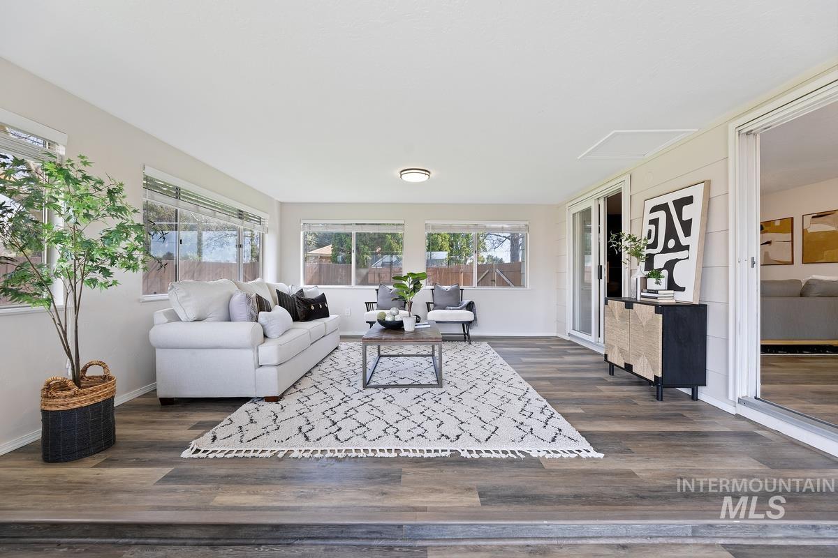 12600 W Goldenrod