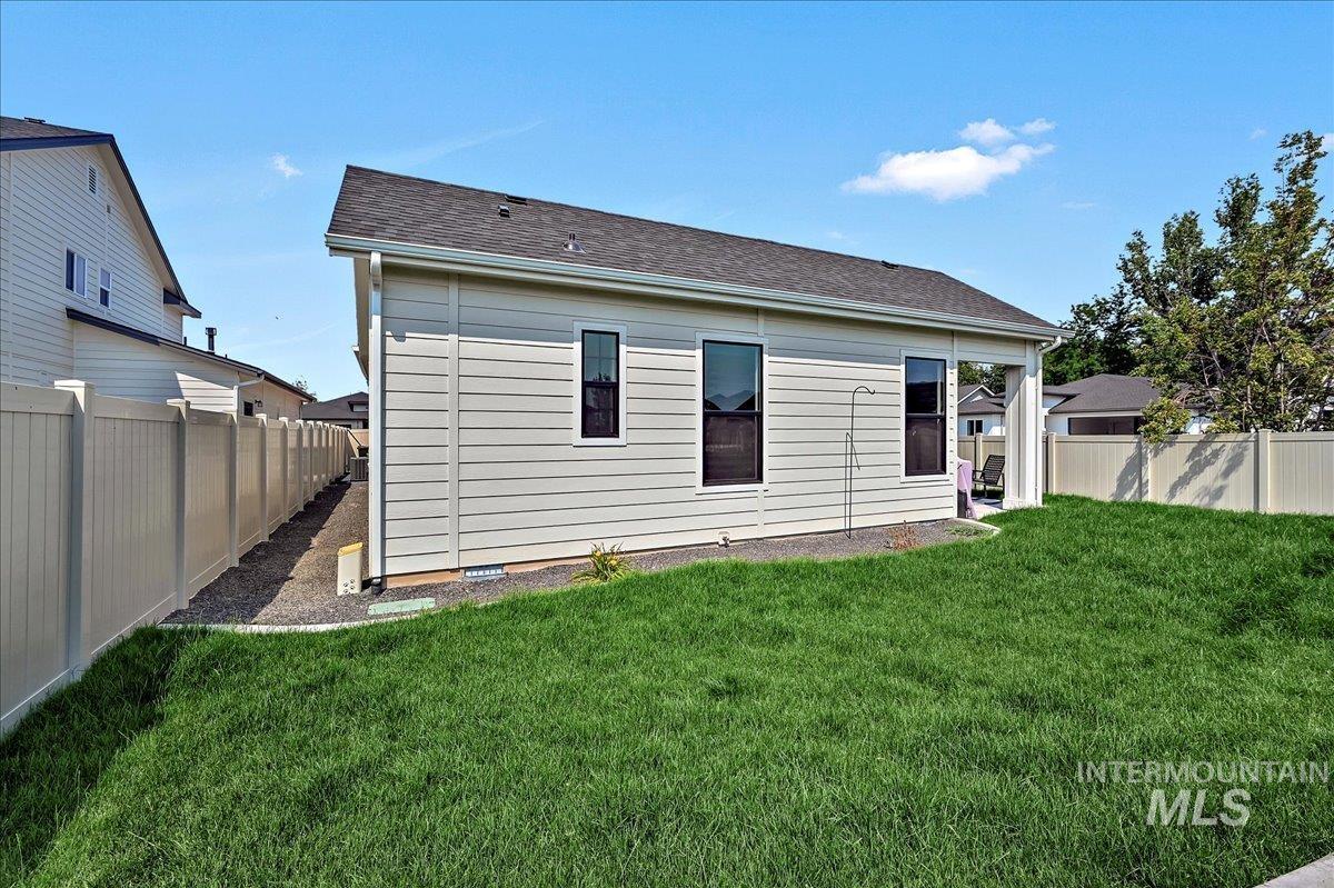 5168 N Brock