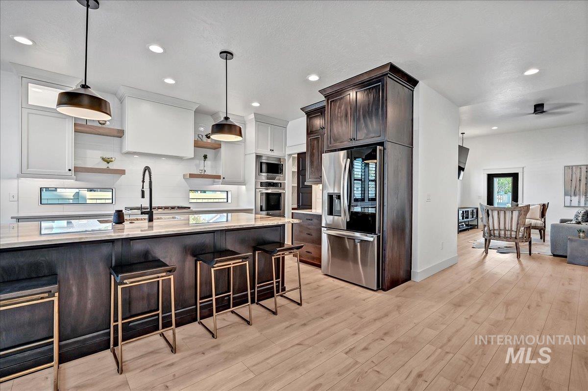 5168 N Brock