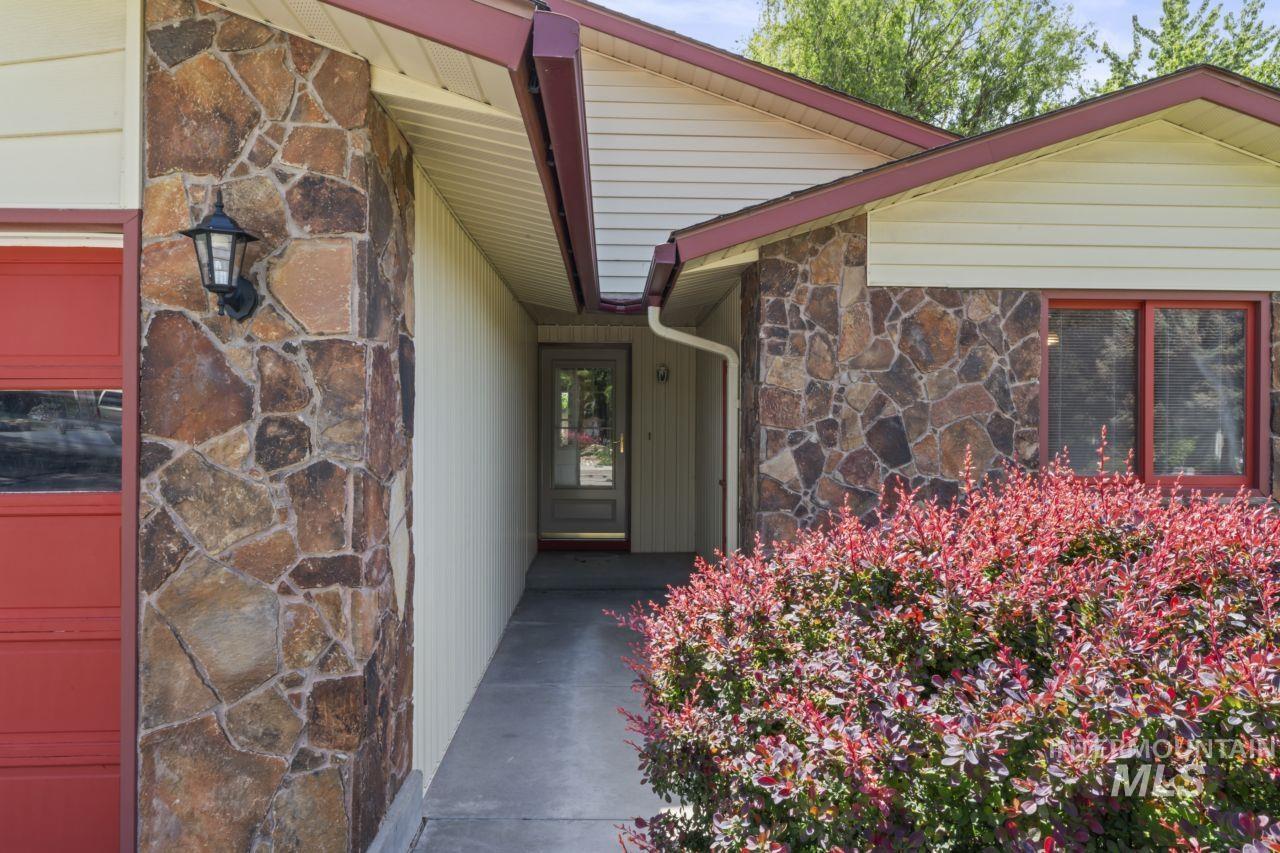 5429 W Ellens Ferry Dr.