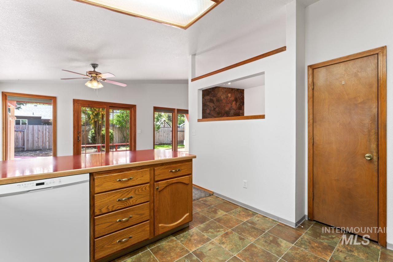 5429 W Ellens Ferry Dr.
