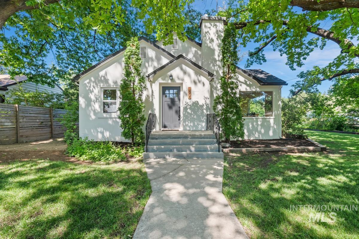 1405 S Allen