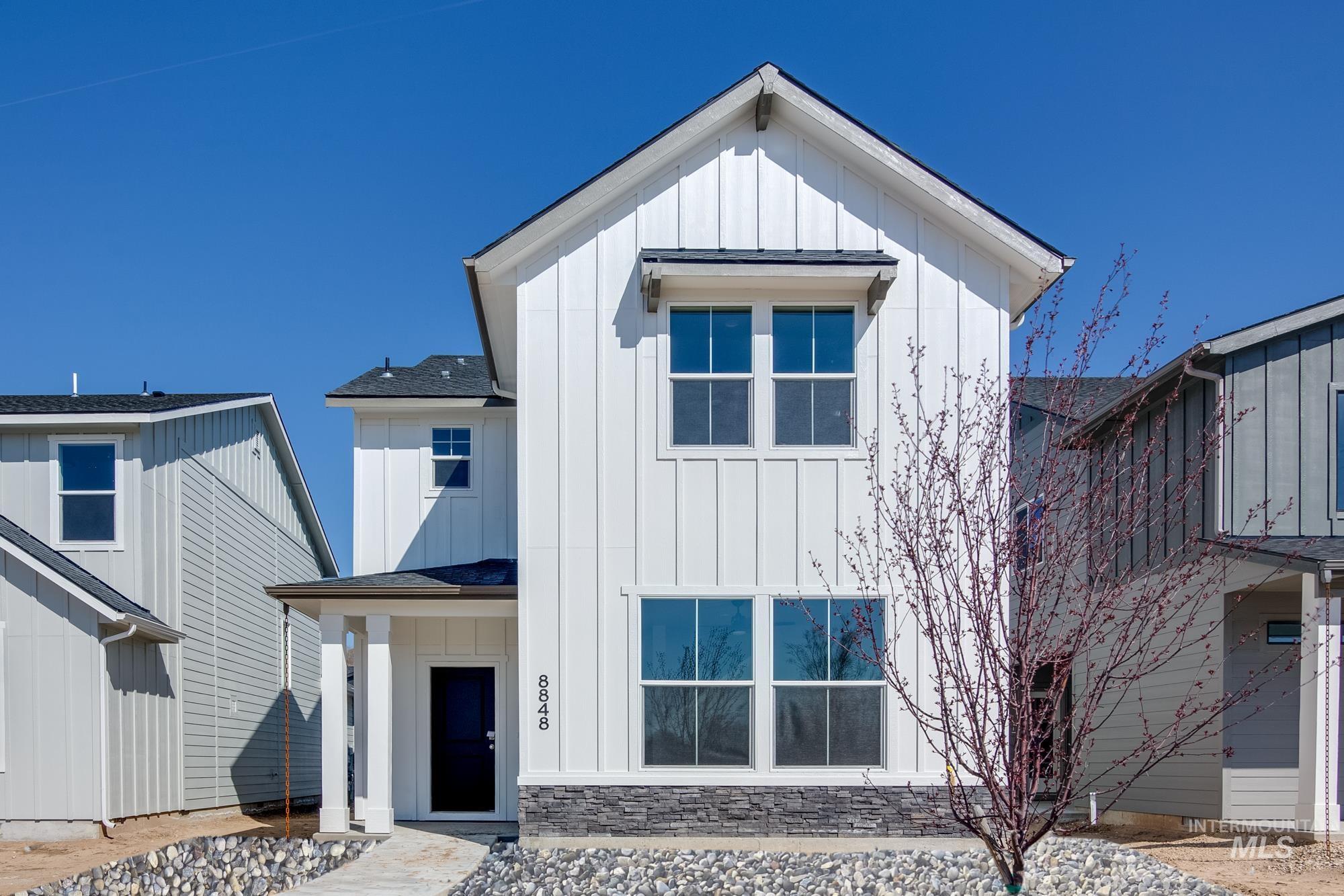 8790 W Hill Road Pkwy