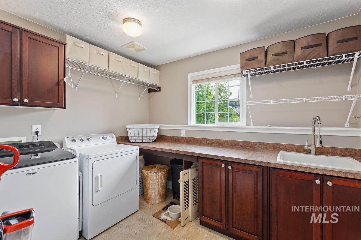 978 E Covey Run Court