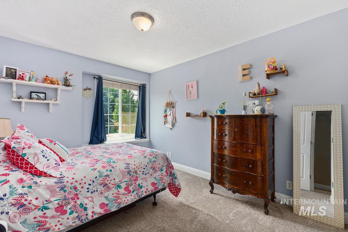 978 E Covey Run Court