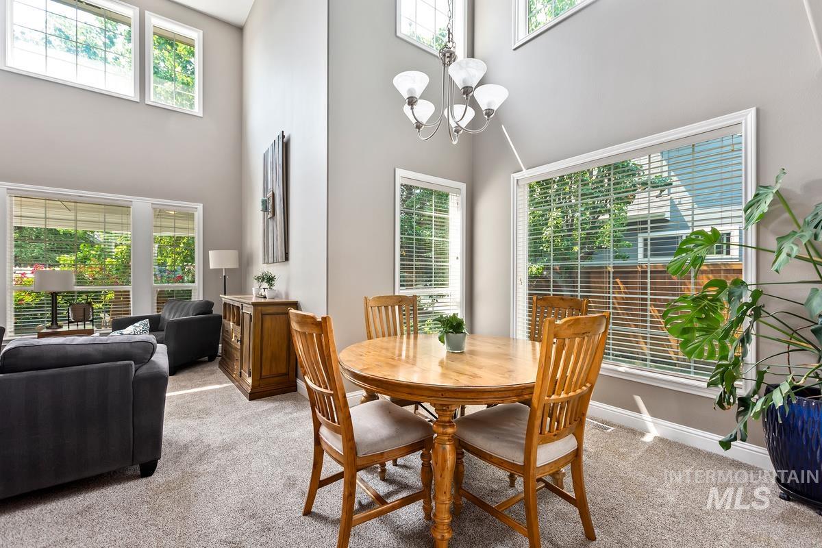 978 E Covey Run Court