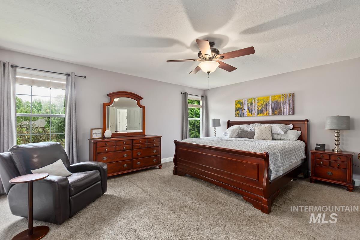 978 E Covey Run Court