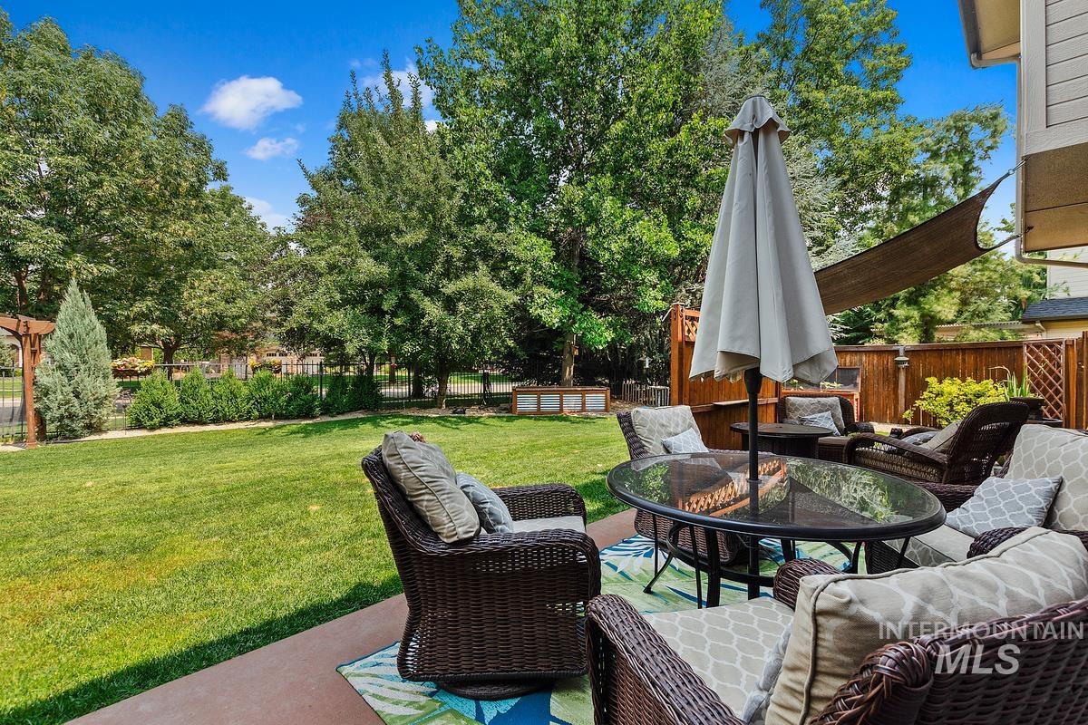 978 E Covey Run Court