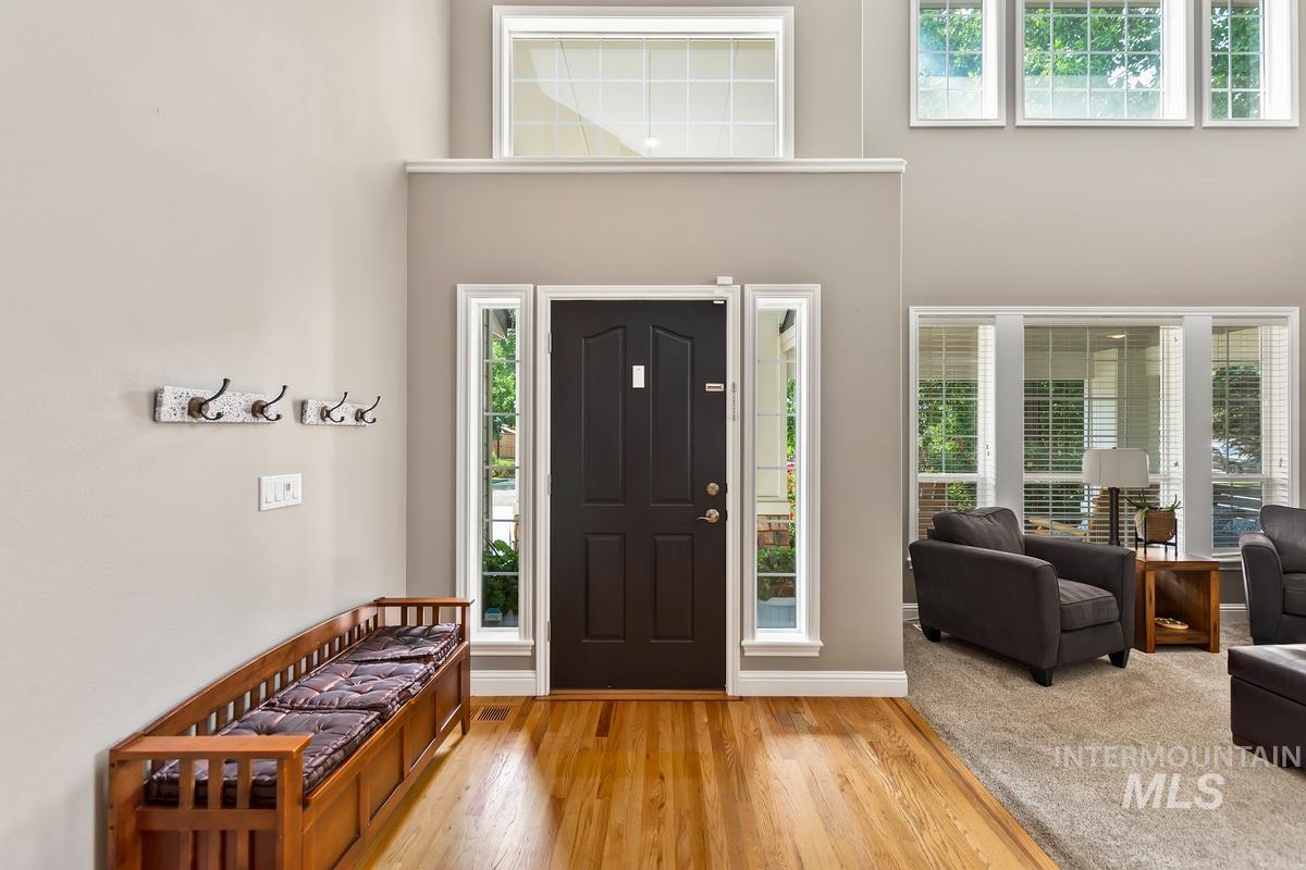 978 E Covey Run Court