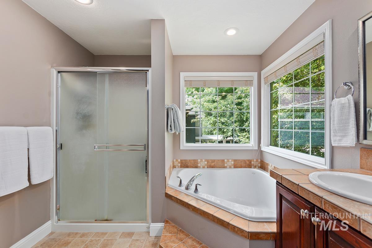 978 E Covey Run Court
