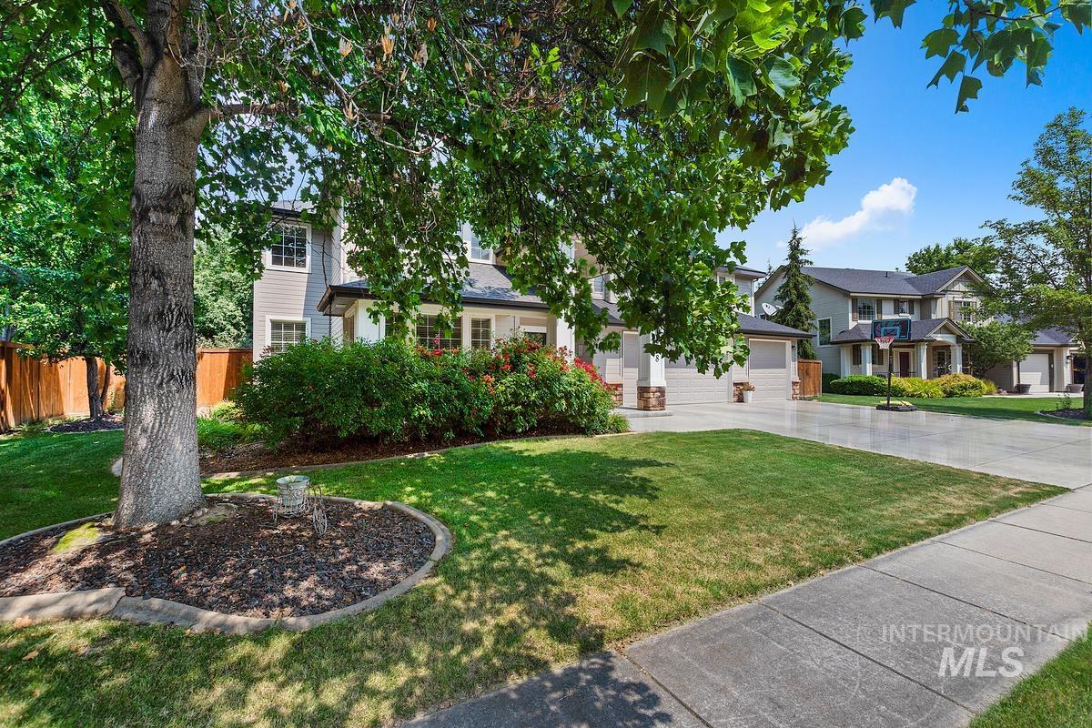 978 E Covey Run Court