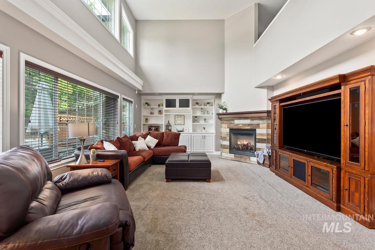 978 E Covey Run Court